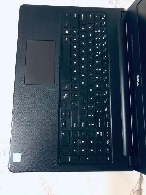 Late Entry *Excellent* Dell Inspiron 15 5100 - 15.6 FHD` - Core i5 7200U - 8GB DDR4 RAM - 1 TB HDD
