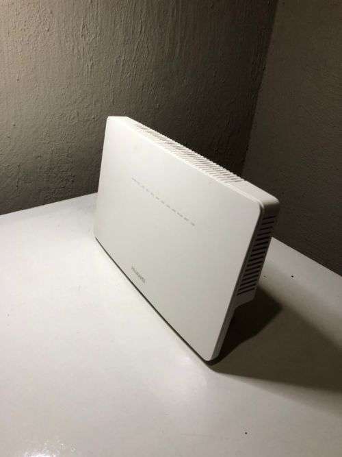 Huawei EchoLife GPON Terminal HG8245Q2 FTTH *Fiber Router*