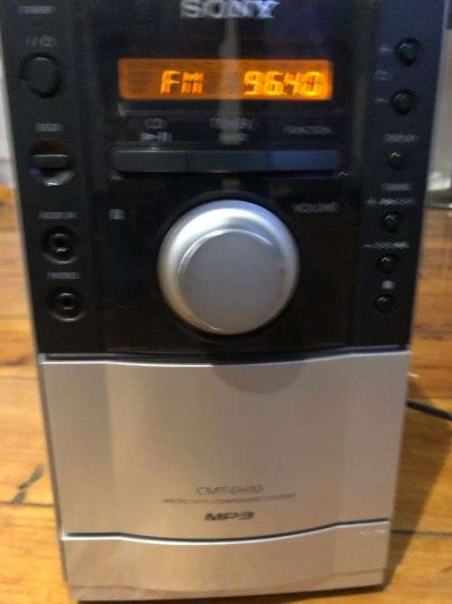 **Vintage** Sony EH10 - Micro System | MP3 | Tuner | Cassette | Aux | Hifi
