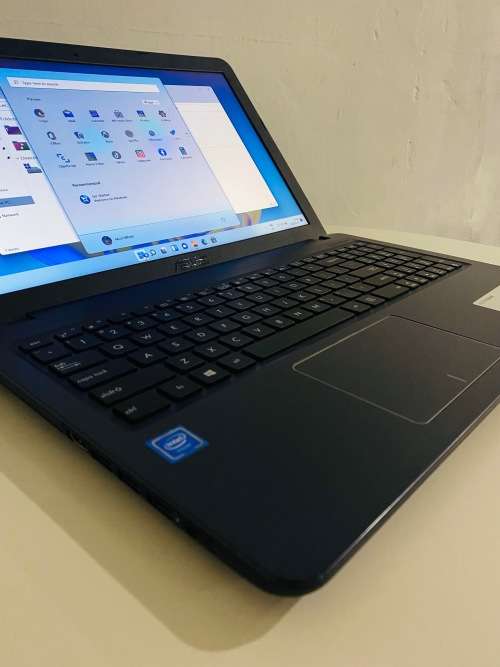 **DEMO** ASUS VivoBook X543 Laptop | Windows 11 | 4GB DDR4 | 1TB HDD | 15.6` HD | 720P WEB CAM
