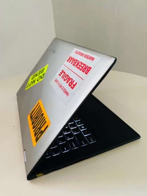 **Weekend Special**Lenovo Yoga 2 Pro 2 in 1 - Touchscreen - i7-4510U - 256GB SSD - 8GB - FHD