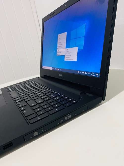 *Boxed* Dell Inspiron 3542 *2GB Nvidia GPU. 8GB. 240GB SSD. i5. 15.6HD *Excellent Condition*