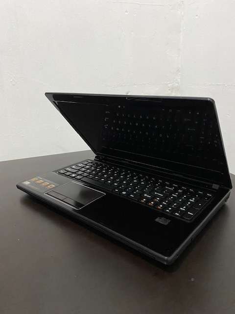 Lenovo G585 20137 15.6 Laptop AMD E-300 1.30ghz 1TB HDD 4GB RAM Windows 10