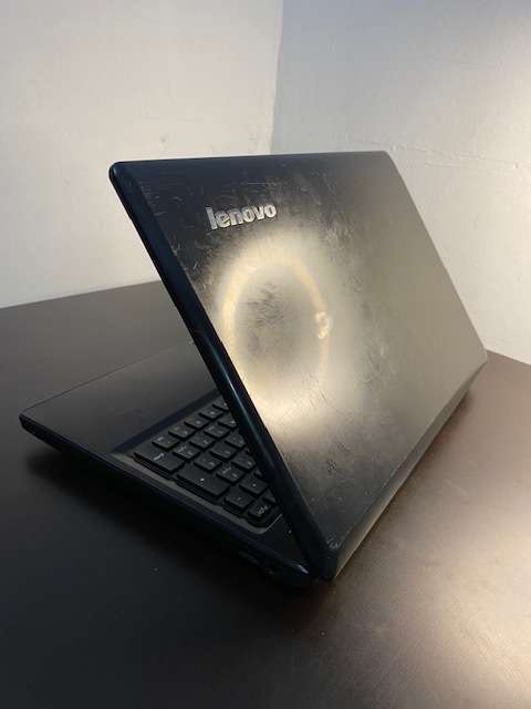 Lenovo G585 20137 15.6 Laptop AMD E-300 1.30ghz 1TB HDD 4GB RAM Windows 10