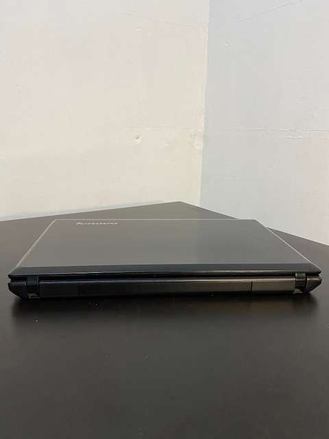 Lenovo G585 20137 15.6 Laptop AMD E-300 1.30ghz 1TB HDD 4GB RAM Windows 10