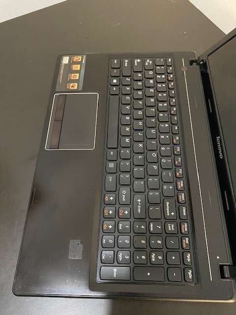 Lenovo G585 20137 15.6 Laptop AMD E-300 1.30ghz 1TB HDD 4GB RAM Windows 10