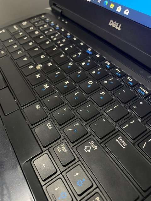 Dell Latitude E7440 Core i5 Laptop - 256GB SSD - 8GB RAM - 14` Full HD Display - SIM Tray