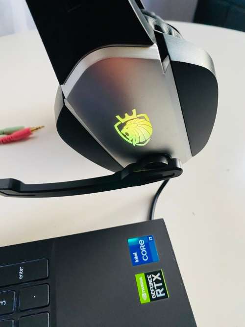GAMING HEADSETS WITH MIC - FORTNITE SUPPORTED - RGB LIGHTS (Low Bass Stereo)