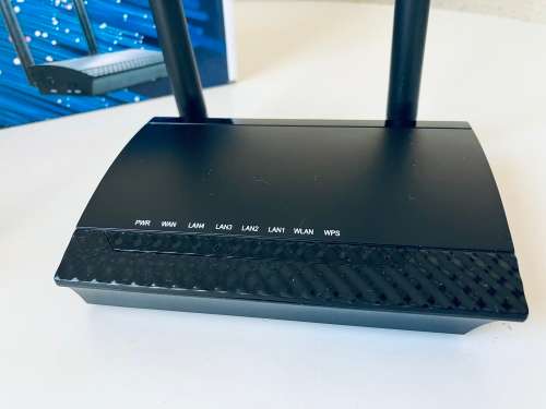 Mweb WR7010 V2 2.4G FTTH Wireless Router - ****FIBRE READY****