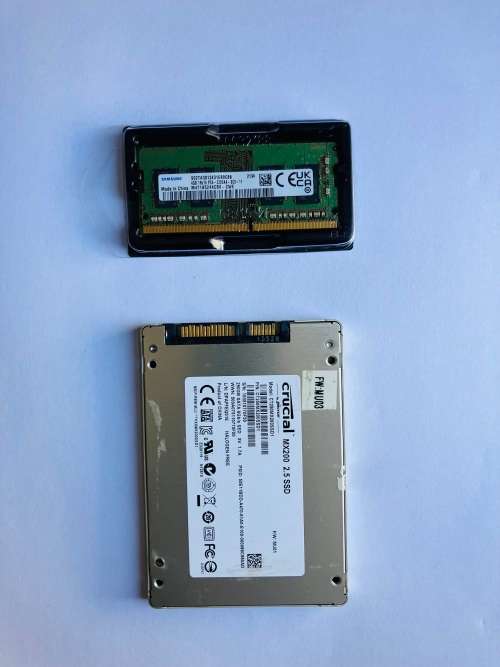 Laptop Upgrade Kit - 4GB DDR4 RAM + 256GB M.2 Solid State Drive - WINDOWS 10 PRO Included