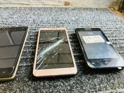 clearance - Hisense, Mobicel, Mint Smartphones [ Spares or Repairs ]