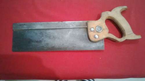 VINTAGE DISSTON STEEL SPINE TENON SAW  -PLEASE SEE DESC 4 MORE INFO