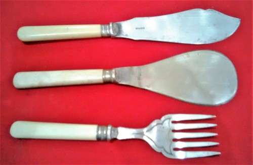 3 pc VINTAGE CUTLERY SET  - Please read desc. & view pictures