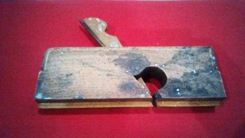 5 WOODEN VINTAGE HAND PLANES - 1 RERPAIRED AS REFLECTED  ||Ref desc. & view pictures