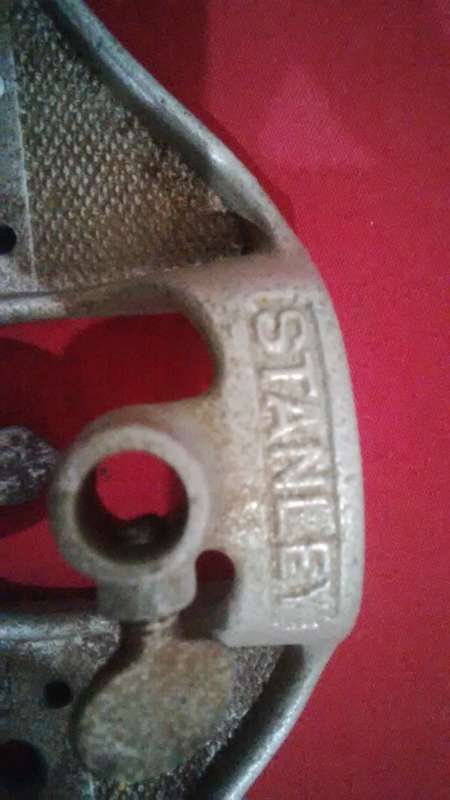 A VINTAGE  STANLEY No 71 ROUTER PLANE WITH 3 CUTTERS AS per pictures||  Read desc & view pictures