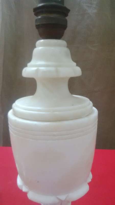 ALABASTER MARBLE TABLE LAMP 32cm - Read Desc & See Pictures