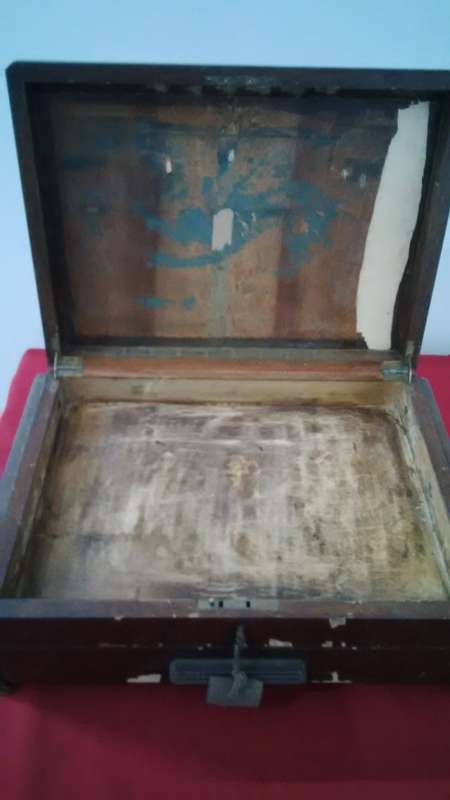 VINTAGE WOODEN CHEST KEY AND DRAWER (45x30x20) - SEE PICTURES