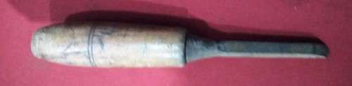 3 CHISELS - 2 FOOTPRINT & ANOTHER -  PICTURES ARE PART OF THE DESCRIPTION