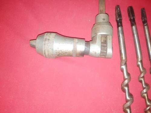 VINTAGE BRACE DRILL & 5 NEW AUGER BITS  See PICs & DESC