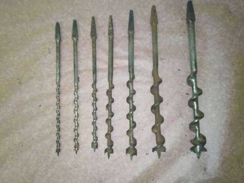 VINTAGE SET OF 7 FOOTPRINT AUGER BITS & A 10in BRACE DRILL See PICs & DESC