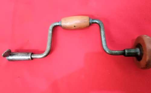 2 VINTAGE BRACE DRILL + 12 AUGER BITS - PLEASE C DESC