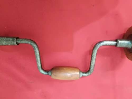 2 VINTAGE BRACE DRILL + 12 AUGER BITS - PLEASE C DESC