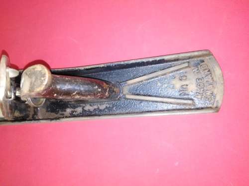 VINTAGE STANLEY No 6 PLANE- AS PER PICTURES & DESCRIPTION - PLEASE C DESC