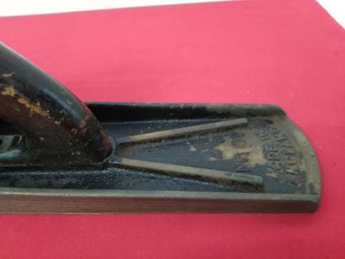 VINTAGE STANLEY No 6 PLANE- AS PER PICTURES & DESCRIPTION - PLEASE C DESC