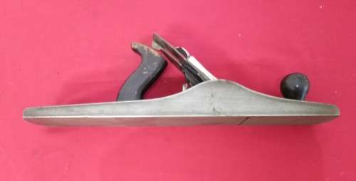 VINTAGE STANLEY No 6 PLANE- AS PER PICTURES & DESCRIPTION - PLEASE C DESC