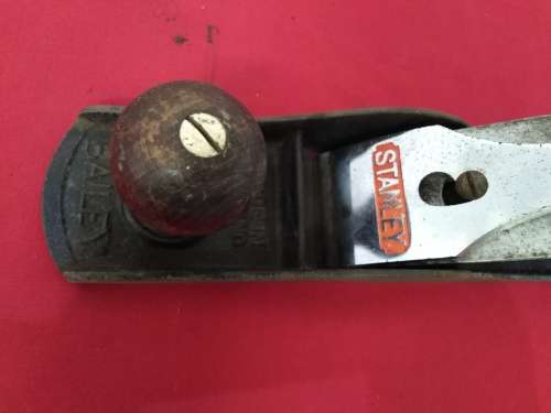 VINTAGE STANLEY No 5 PLANE- AS PER PICTURES & DESCRIPTION - PLEASE C DESC