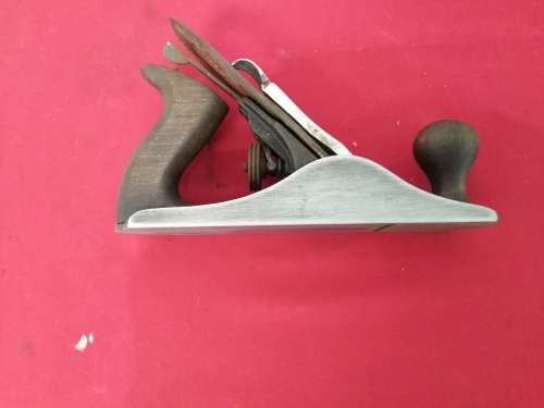 VINTAGE STANLEY No 4 PLANE- AS PER PICTURES & DESCRIPTION - PLEASE C DESC