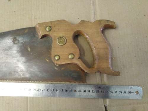 VINTAGE DISSTON D8 SAW 50cm - MEDDALION and ETCHING - Please C Pics N Description