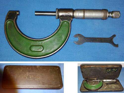 VINTAGE MOORE & WRIGHT No: 966 MICROMETER WITH CASE - Please read description & see pictures