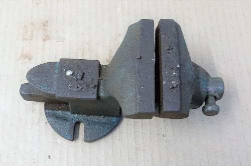 VINTAGE ANVIL TABLE VICE - Desc incl Photos