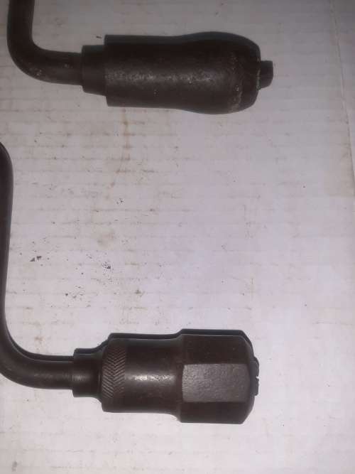 2 VINTAGE HAND BRACE DRILLS (chuck on 1 needs attention) - please check pics and Desc