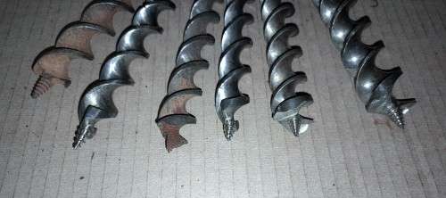 R125.00 START - VINTAGE BRACE & 6 AUGER BITS  -PLEASE SEE DESC & PICs - R125 START