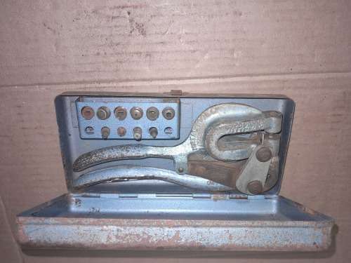 VINTAGE WHITNEY METALS TOOLS Co PUNCH No5- Please C Pics