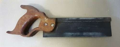 VINTAGE DISSTON KEYSTON WARRANTED SUPERIOR BACKSAW/TENON SAW 26cm -  ETCHING LIGHTLY VISABLE