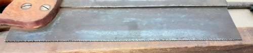 VINTAGE DISSTON KEYSTON WARRANTED SUPERIOR BACKSAW/TENON SAW 26cm -  ETCHING LIGHTLY VISABLE