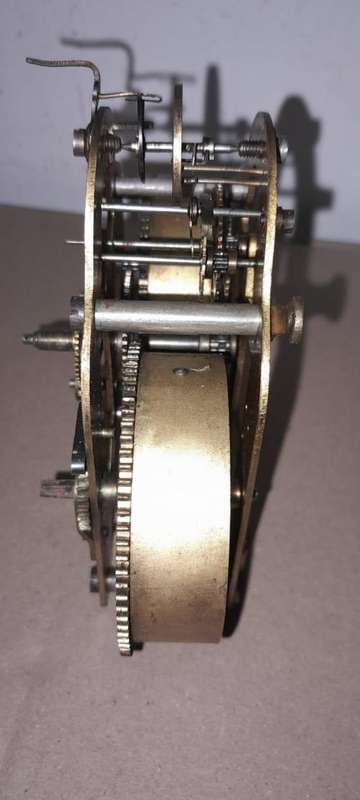 SETH THOMAS MOVEMENT FOR PARTS OR REPAIRS -See Pictures -