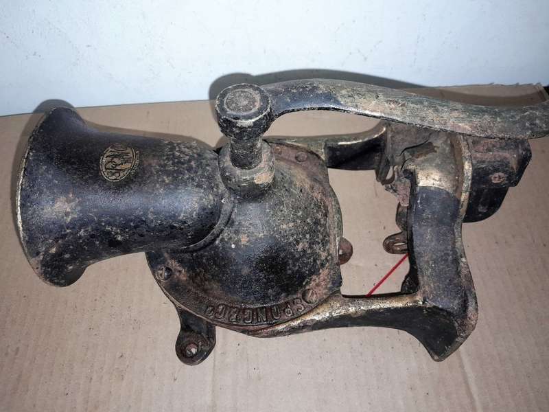 SPONG & Co LONDON No4 COFFEE GRINDER - DUE TO WEIGHT CANNOT COMBINE - CREATE SEPERATE ORD & SHIPMENT