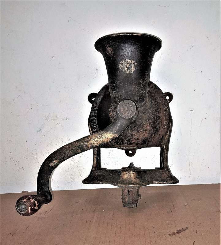 SPONG & Co LONDON No4 COFFEE GRINDER - DUE TO WEIGHT CANNOT COMBINE - CREATE SEPERATE ORD & SHIPMENT