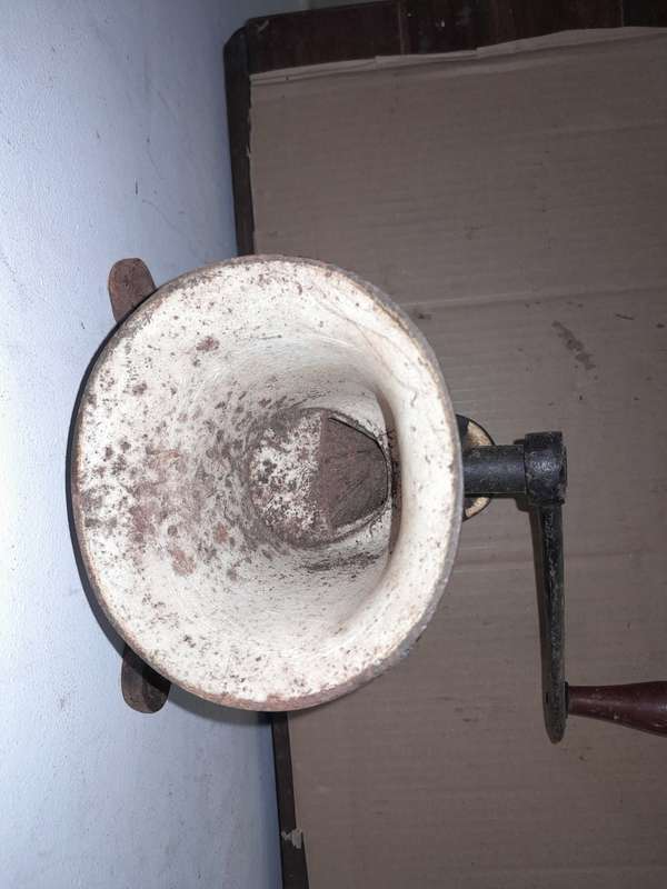 SPONG & Co LONDON No4 COFFEE GRINDER - DUE TO WEIGHT CANNOT COMBINE - CREATE SEPERATE ORD & SHIPMENT