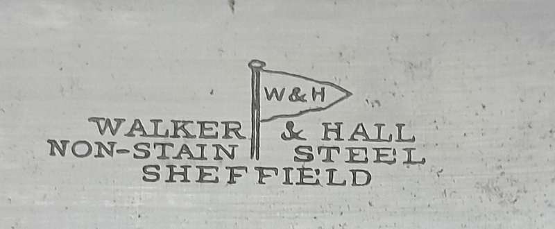 6 VINTAGE HIGHLY COLLECTABLE WALKER & HALL KNIVES - PLEASE SEE PICTURES
