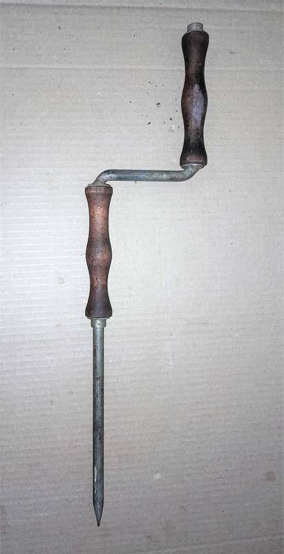 UNIQUE VINTAGE SCREWDRIVER - STAMPED UNKNOWN - PLEASE SEE PICTURES