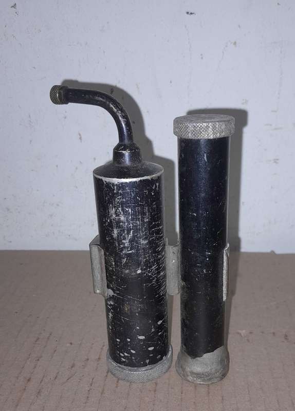 VINTAGE OIL & GREASE CANS - PLEASE SEE PICTURES