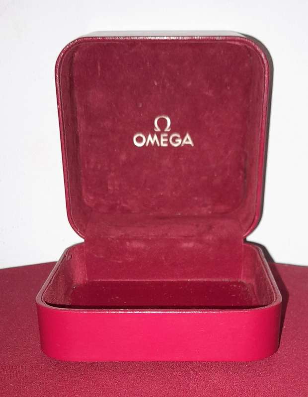 OMEGA WATCH PRESENTATION BOX 9cm SQUARE- PLEASE SEE PICTURES