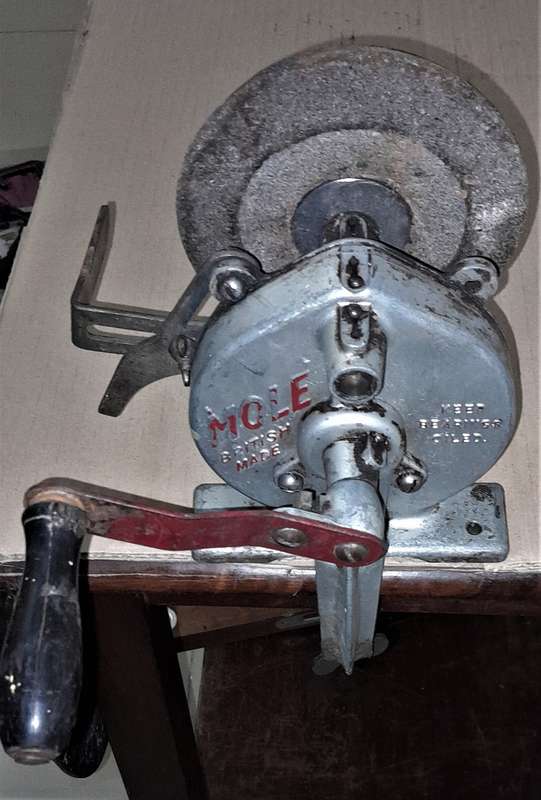 Mole Hand Crank Grinder (Repaired) Can be bolt mounted -
