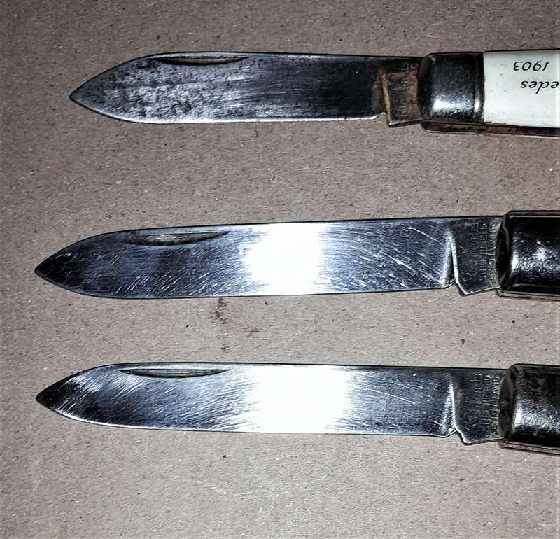 3 Richards Sheffield Pocket Knives - 2 Plaid design handle & 1 Mercedes 1903- as per picture