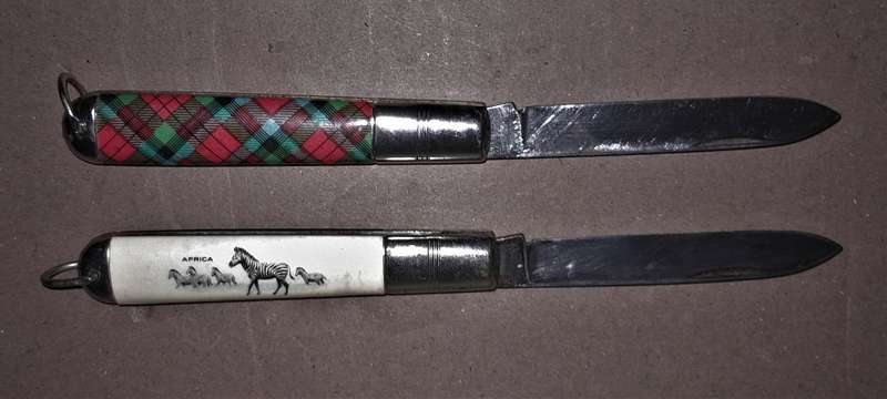 2 Richards England Pocket knives as per pictures